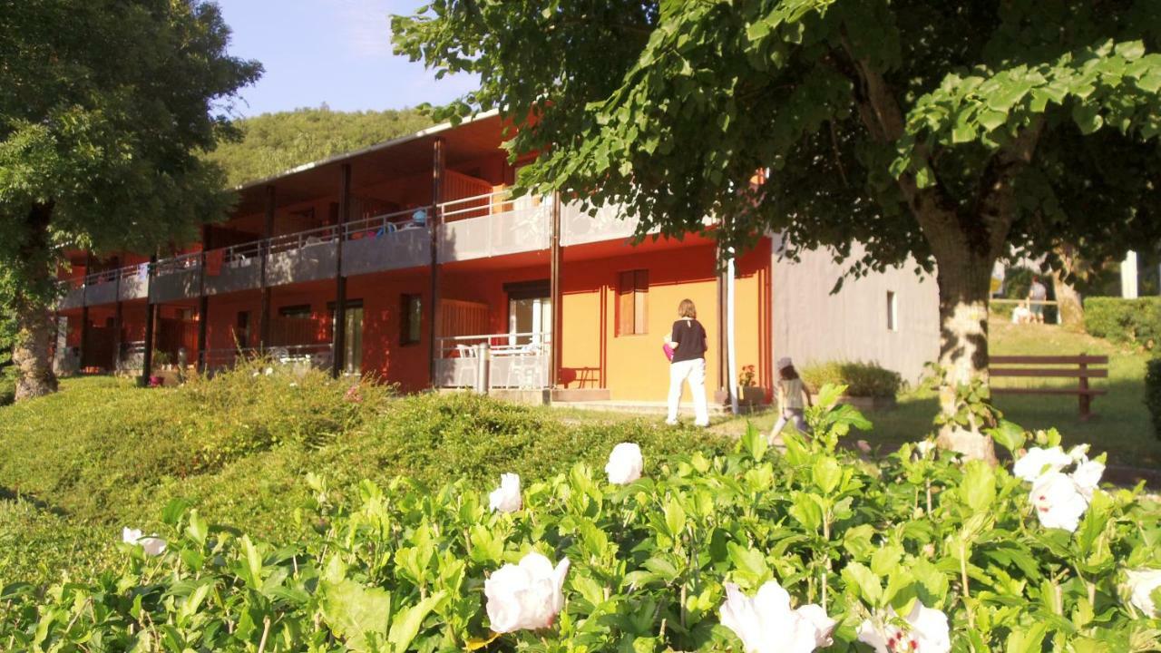Vvf Sud Aveyron Hotel Brusque Exterior foto